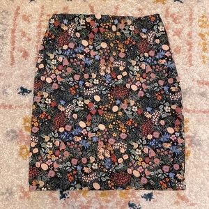 Floral Pencil Skirt - Size 12 - Philosophy